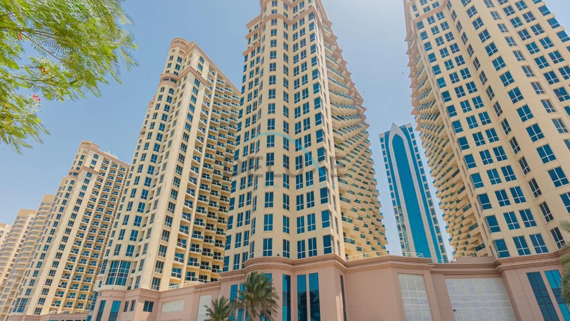Chic Studio In The Crescent A, Dubai Production City By Deluxe Holiday Homes United Arab Emirates